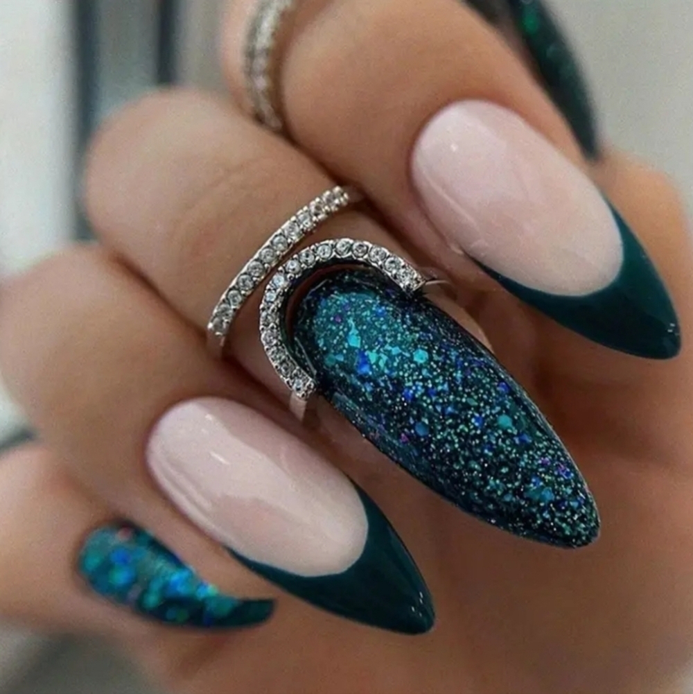 24 Pieces Fake Press On Nails
